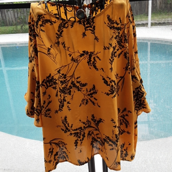 a.n.a Tops - XL a.n.a. blouse